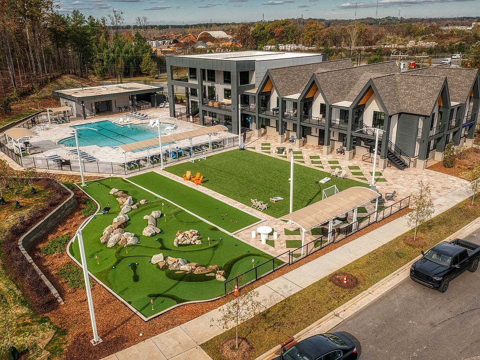 Blu South - Outdoor Amenities