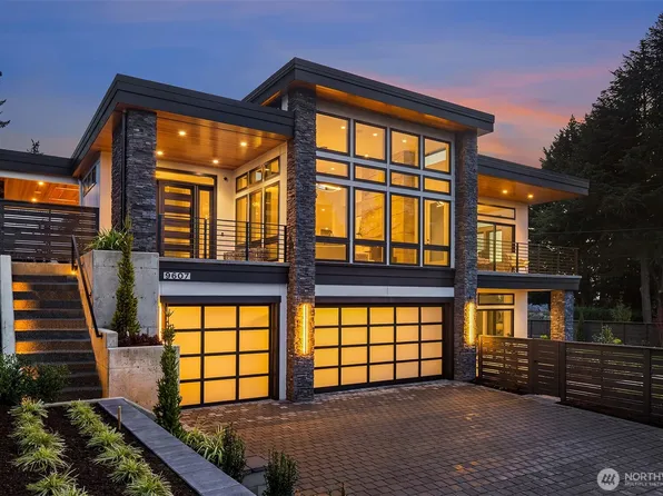 9607 NE 30th Place, Clyde Hill, WA 98004
