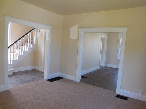 4th image of 338 Wentworth Ave