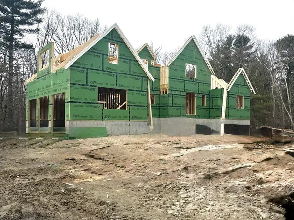 1 Spring St #1, Franklin, MA 02038