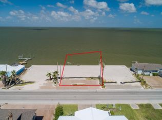 1856 Bay Shore Dr, Rockport, TX 78382
