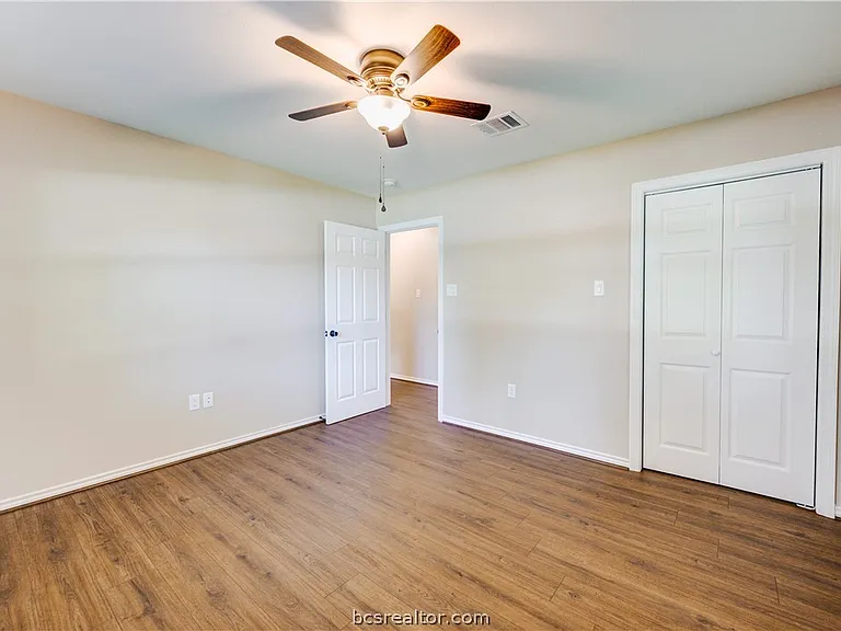 703 Horlock St — Photo 27