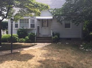 131 Lake View Blvd, Edison, NJ 08817