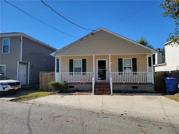 25 Gale Ave, Chesapeake, VA 23323
