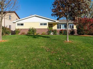 1012 34th St SE, Cedar Rapids, IA 52403