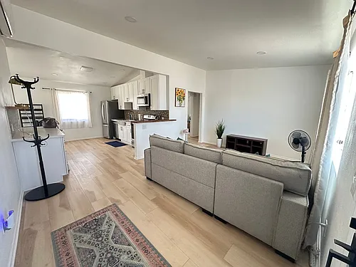 5746 Halsey Ave Photo 1