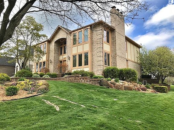 5th image of 61278 Miriam Dr