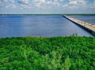 26082 Shore Dr, Punta Gorda, FL 33950