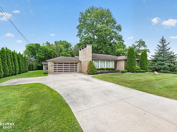 2nd image of 10048 E Coldwater Rd