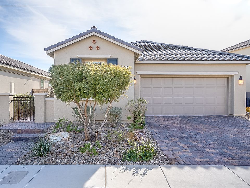 1st image of 12249 Los Mares Ln