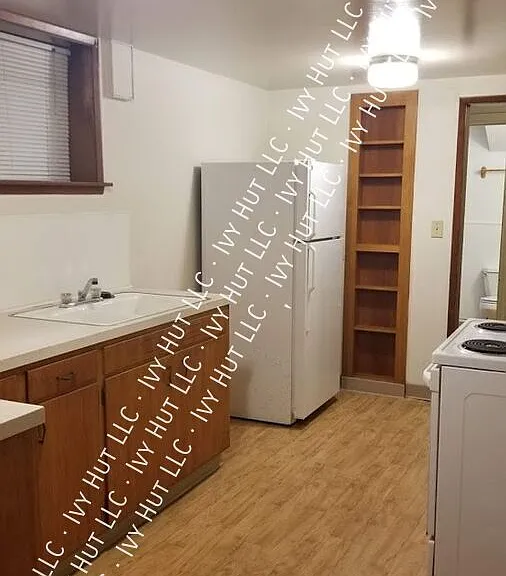 24 Auburn Way S #10 — Photo 3