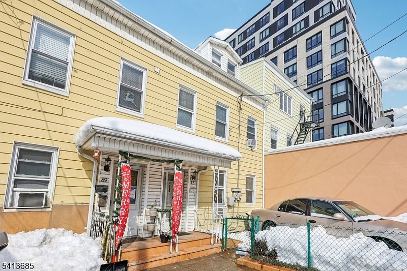 1st image of 87 Union St