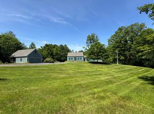 157 New Boston Rd, Francestown, NH 03043