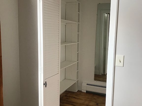 MB Walk-in closet 