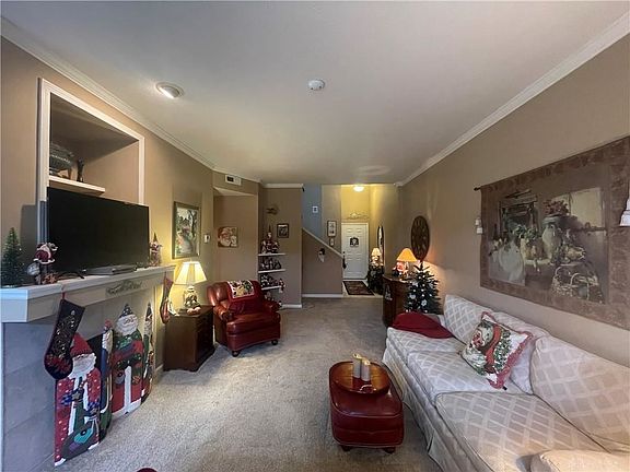 5th image of 3561 Sequoia Dr