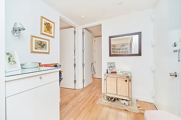 Rented by Living New York | media 45