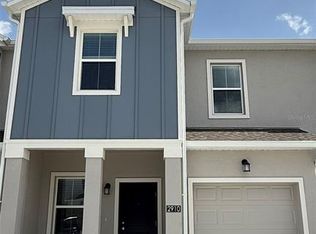 2910 Savoir Ave, Davenport, FL 33837