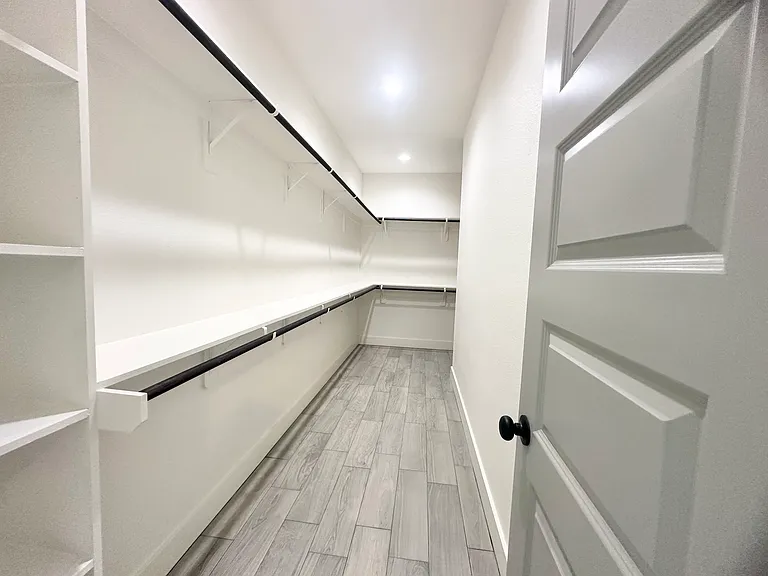 5640 Essie Ln — Photo 13