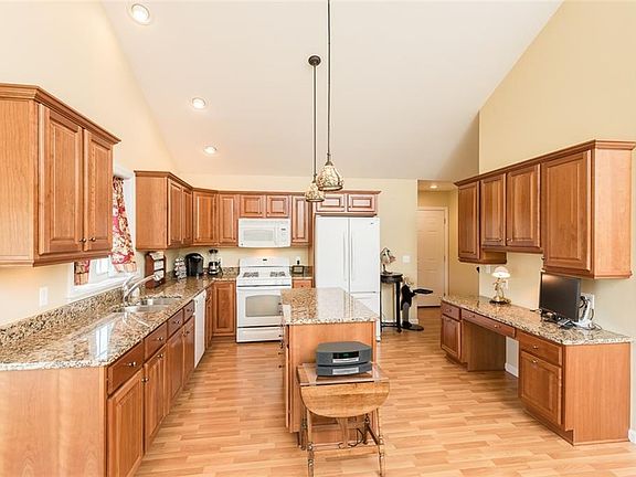 2nd image of 25 Cyrus Way