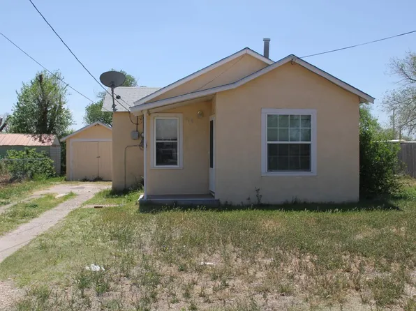 719 W 14th St, Portales, NM 88130