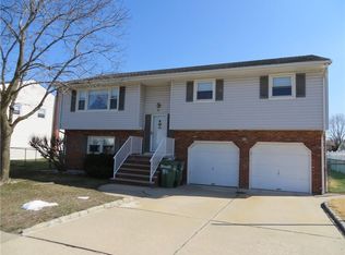 84 Miller Ave, Sayreville, NJ 08872