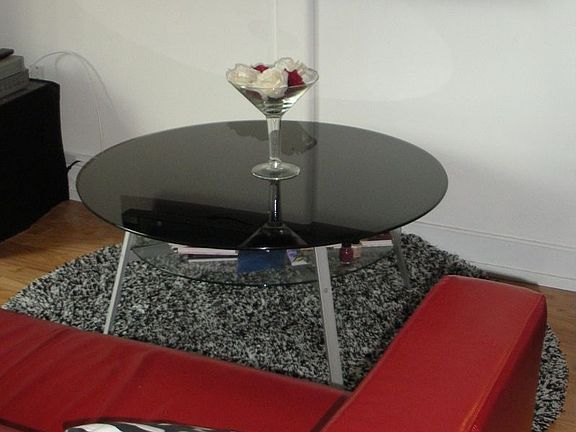 LR with 42" Plasma TV