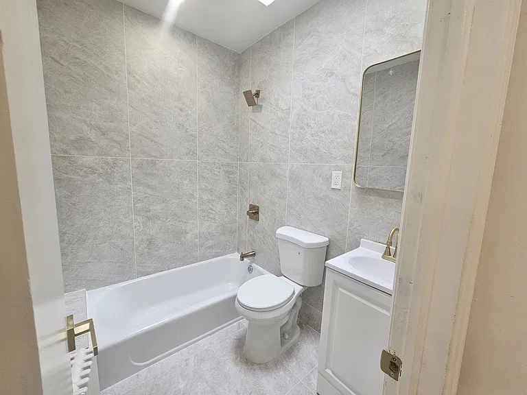 926 Clarkson Ave #1R — Photo 5