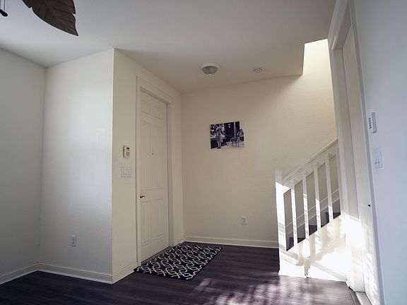 5th image of 447 Corte Madera Ln Unit 3