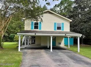 12240 Fishermans Trl, Gulfport, MS 39503