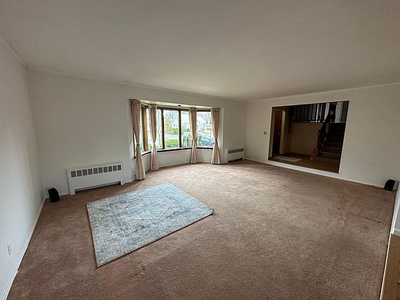 2nd image of 1896 Park Ave
