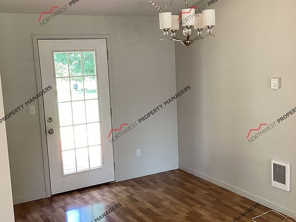 5th image of 16238 83rd Ct SE