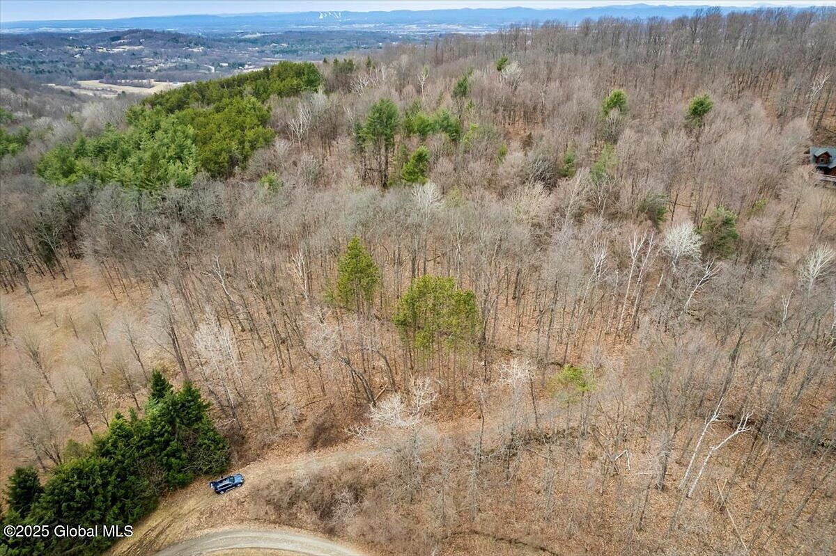 1st image of 65 Deer Run Way
