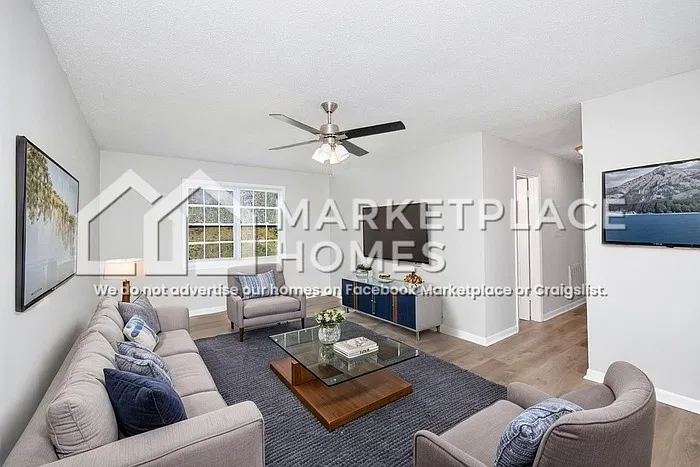 3 bed, 2.0 bath, 1080 sqft, $1,549 — Photo 4