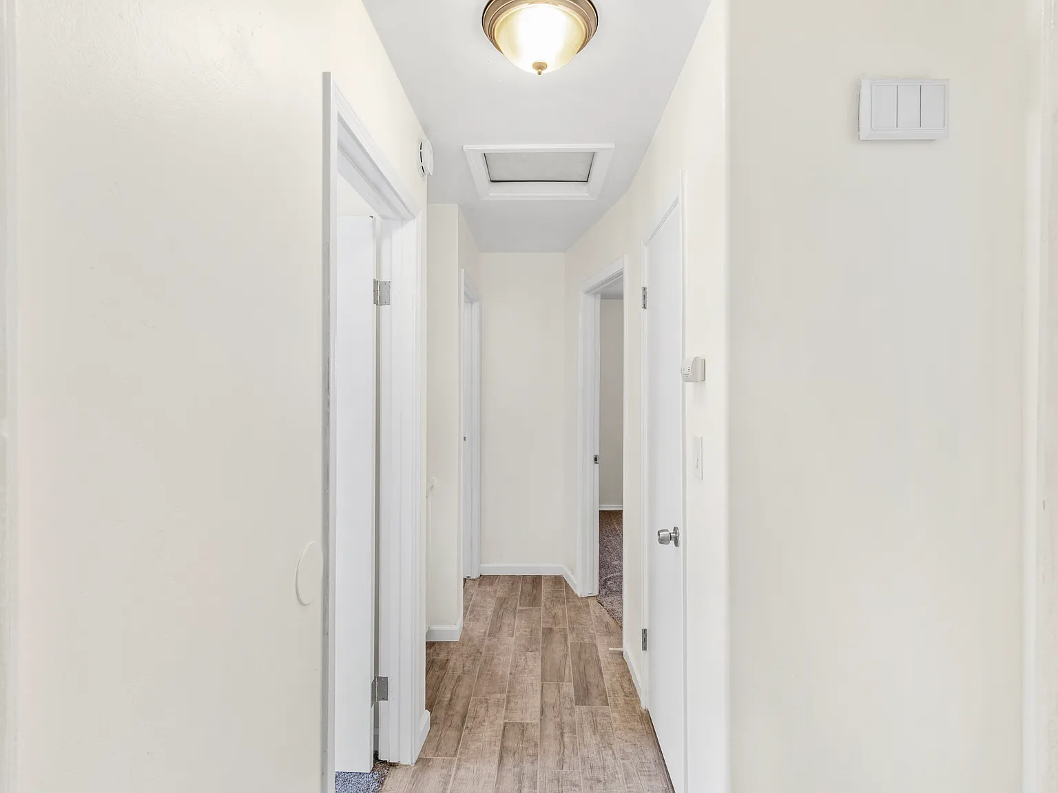 3 bed, 1064 sqft, $3,900 — Photo 3