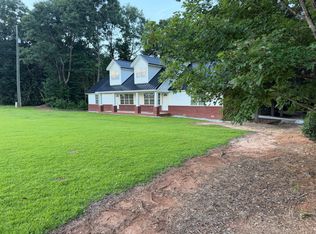 202 Sanford Rd #202, Hull, GA 30646