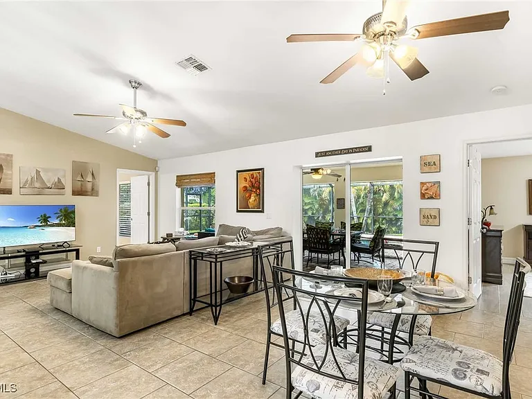 4534 SW 5th Pl — Photo 30