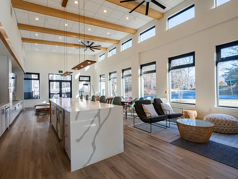 5 Row Apartments — Photo 9