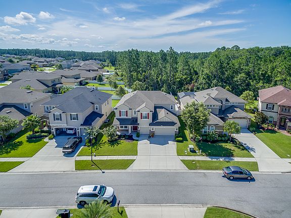 3rd image of 113 Woodland Hills Way