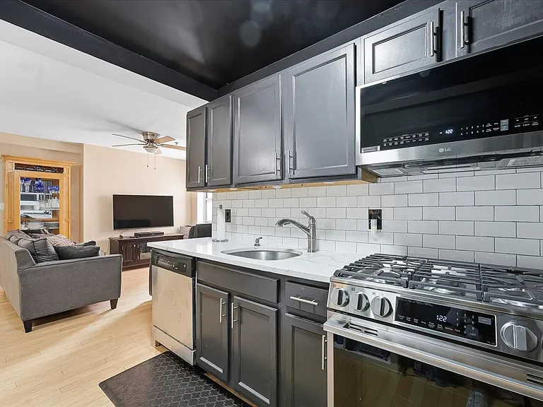 70 S Munn Ave #408 — Photo 15