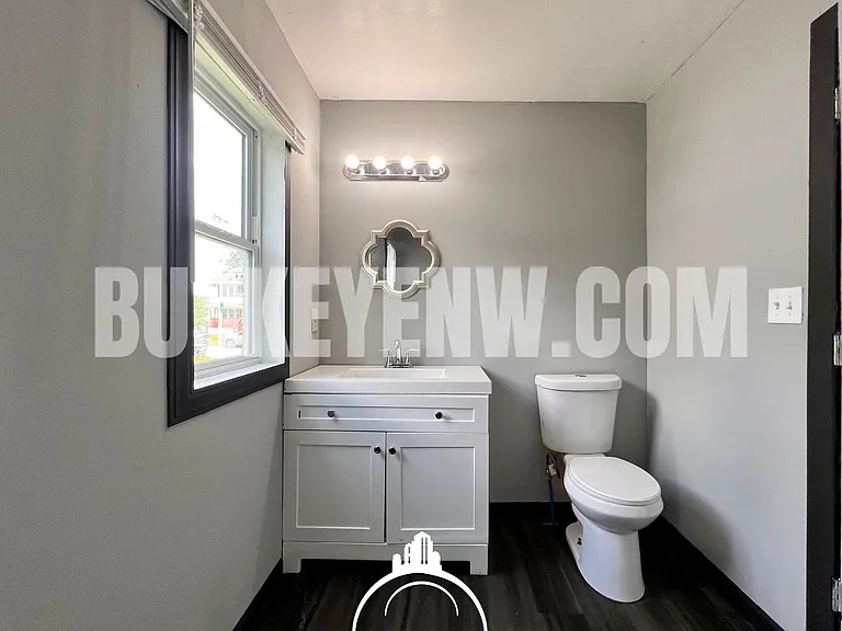 203 South Ave — Photo 8
