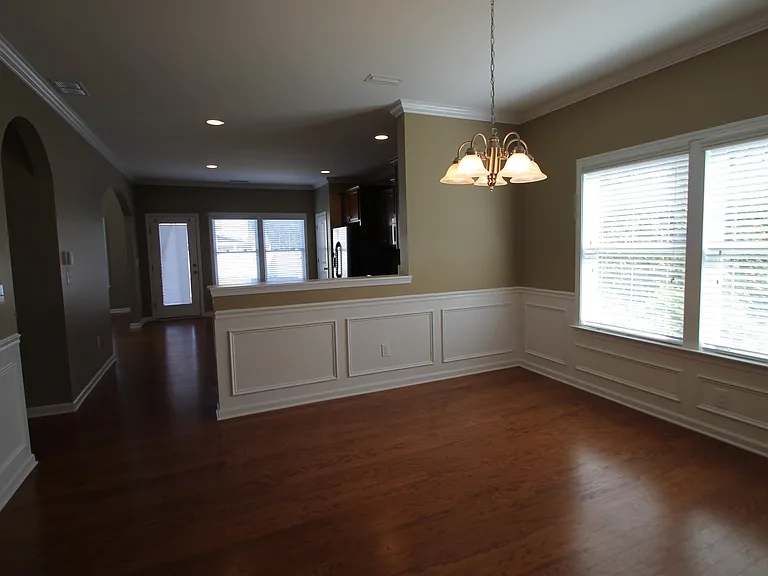 1112 Jasmine Dr — Photo 5