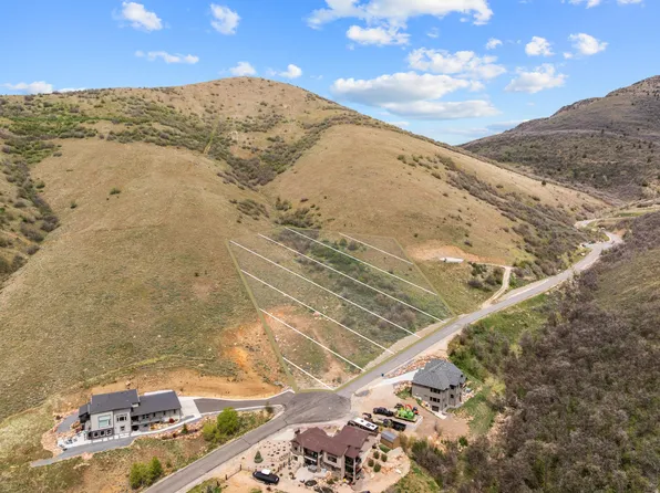 1331 N Maple St, Huntsville, UT 84317
