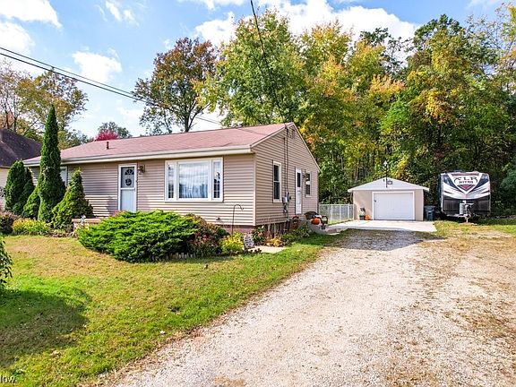 2nd image of 1044 Hilbish Ave