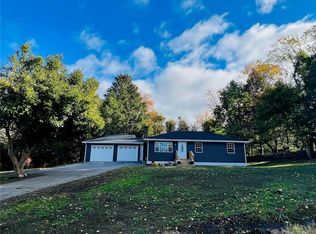 4 Hillside Ave, Central Village, CT 06332