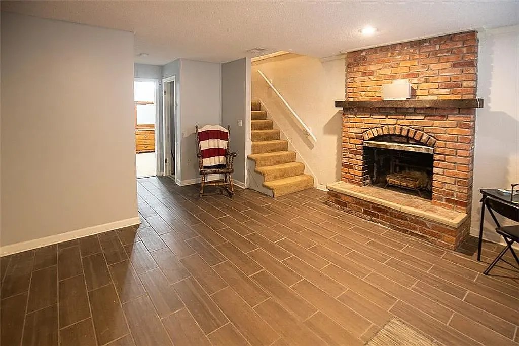 3 bed, 1650 sqft, $1,800 — Photo 4