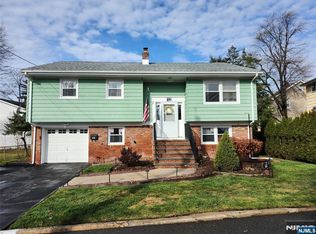 12 Henches Pl, Little Ferry, NJ 07643