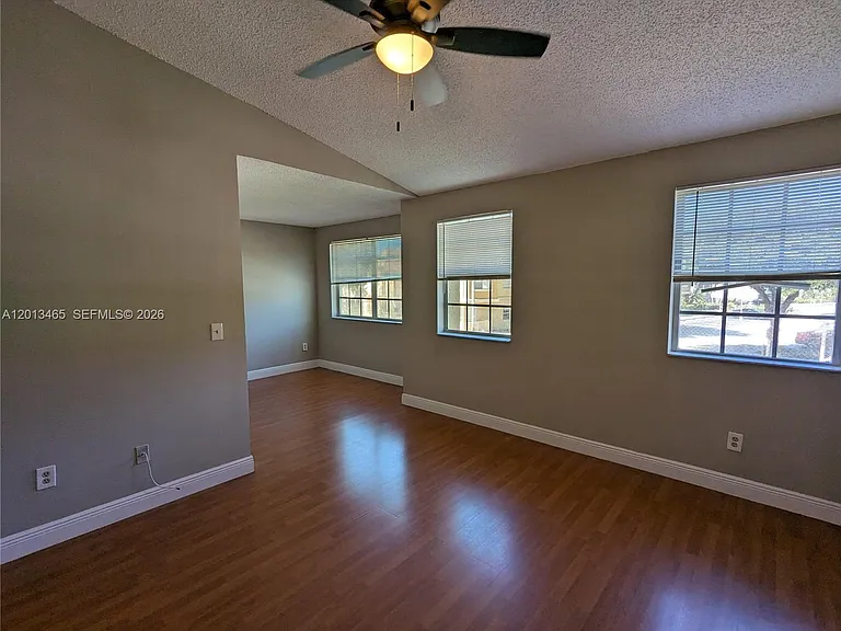 18308 NW 68th Ave #D — Photo 2