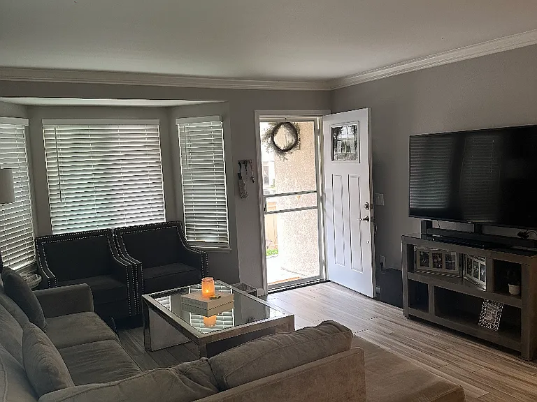 12655 Glendale Cir — Photo 2