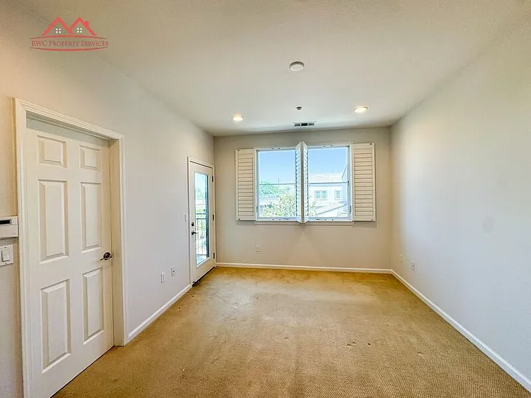 326 Bautista Pl — Photo 13