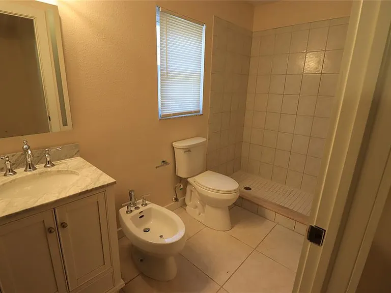 17815 Sunrise Dr — Photo 10